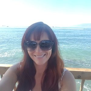 Meet your Posher, Kelli